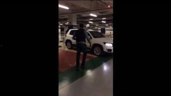 地下停车场吃瓜娱乐圈